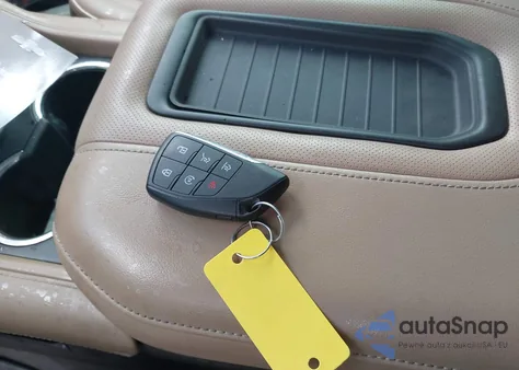 2022 Chevrolet Suburban 4Wd Premier z USA, uszkodzony, nr VIN 1GNSKFKD2NR113805